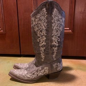Corral Distressed Brown w/ Bone Embroidery Boots